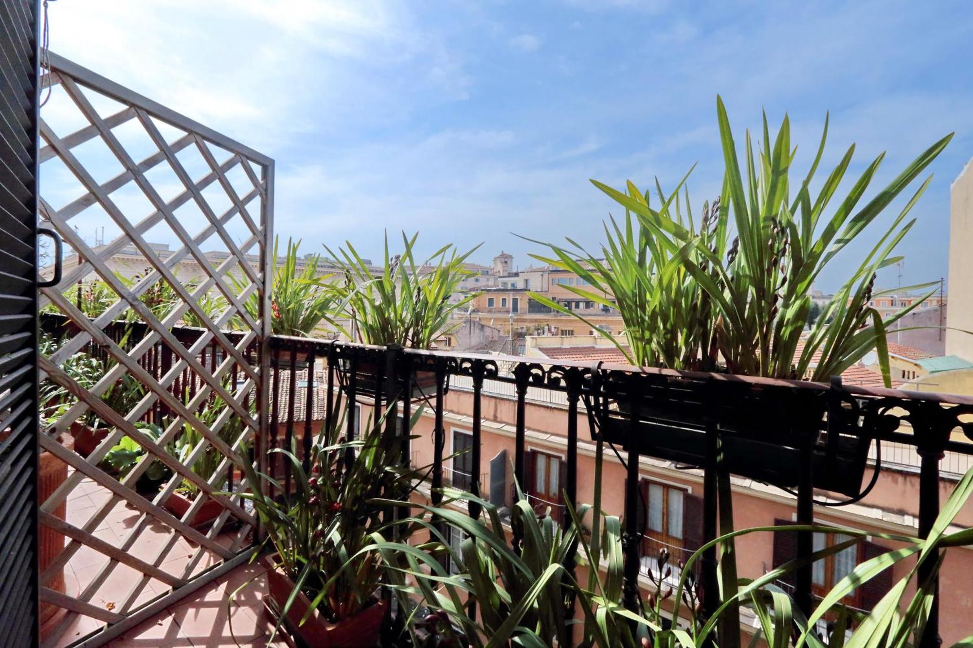 Treasurerome Daphne Terrace Rom